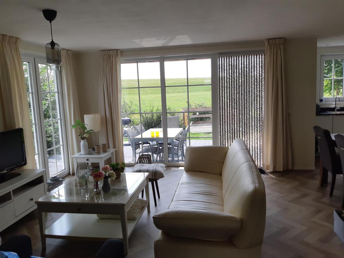 Nieuwe Beachbungalow Aan Ijsselmeer 39 24 Four Seasons Lemmer Esterno foto